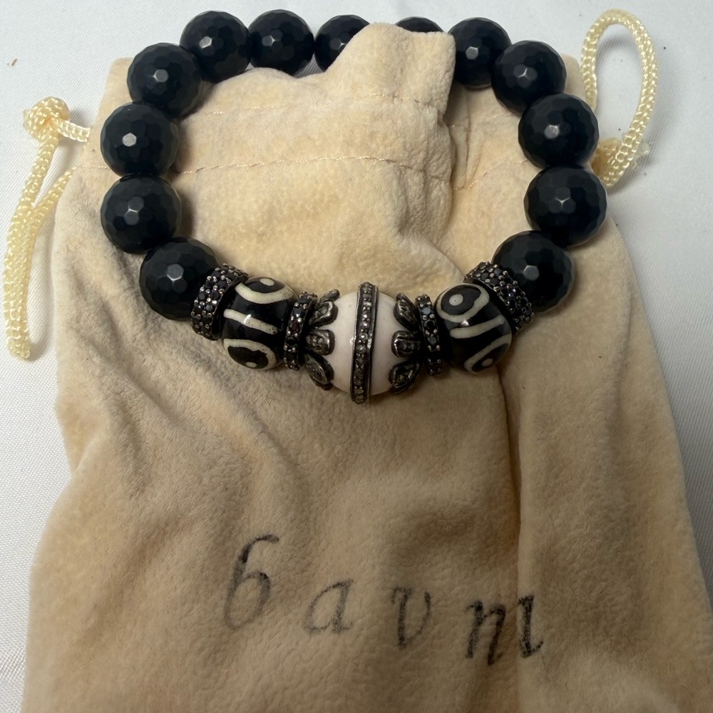 Black and Silver Beaded Bracelet